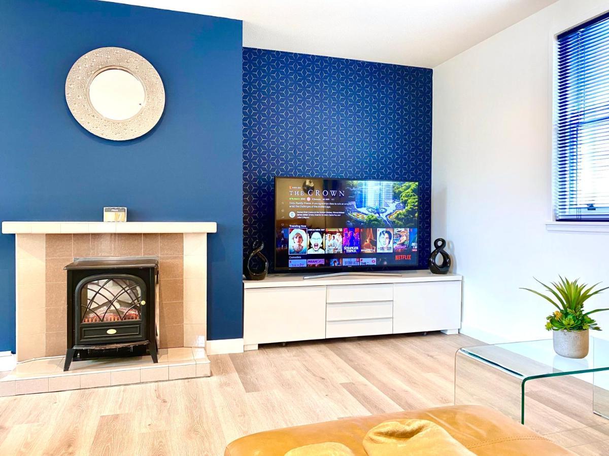 Stylish Central 2 Bedroom Apartment - Free Parking, Free Wifi Orkney Esterno foto